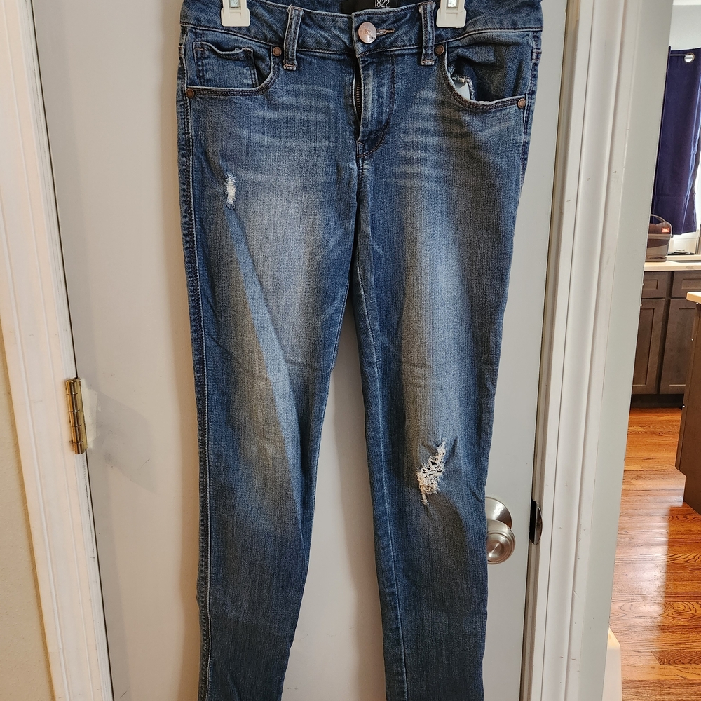 1822 Denim Women's Classic Blue Distressed Skinny Jeans